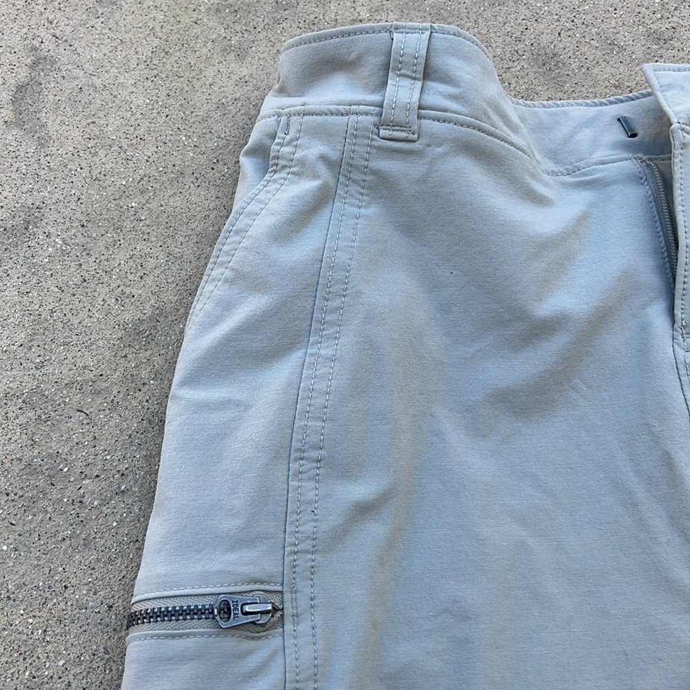 Athleta Beige Trekkie Hiking Skort Women's Size 2 - Picture 6 of 8